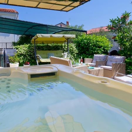 Holiday Home Nevena By Rent Istria Buje Exterior photo