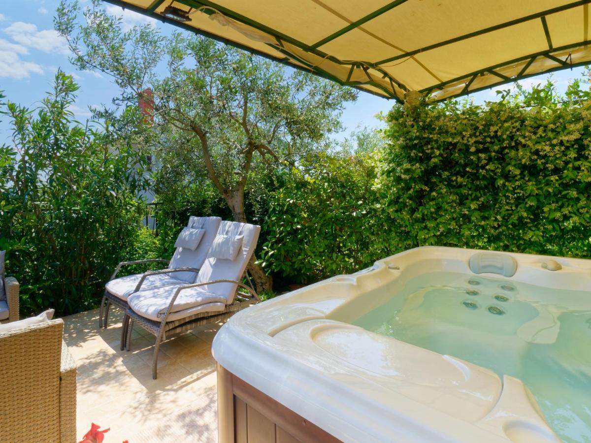Holiday Home Nevena By Rent Istria Buje Exterior photo
