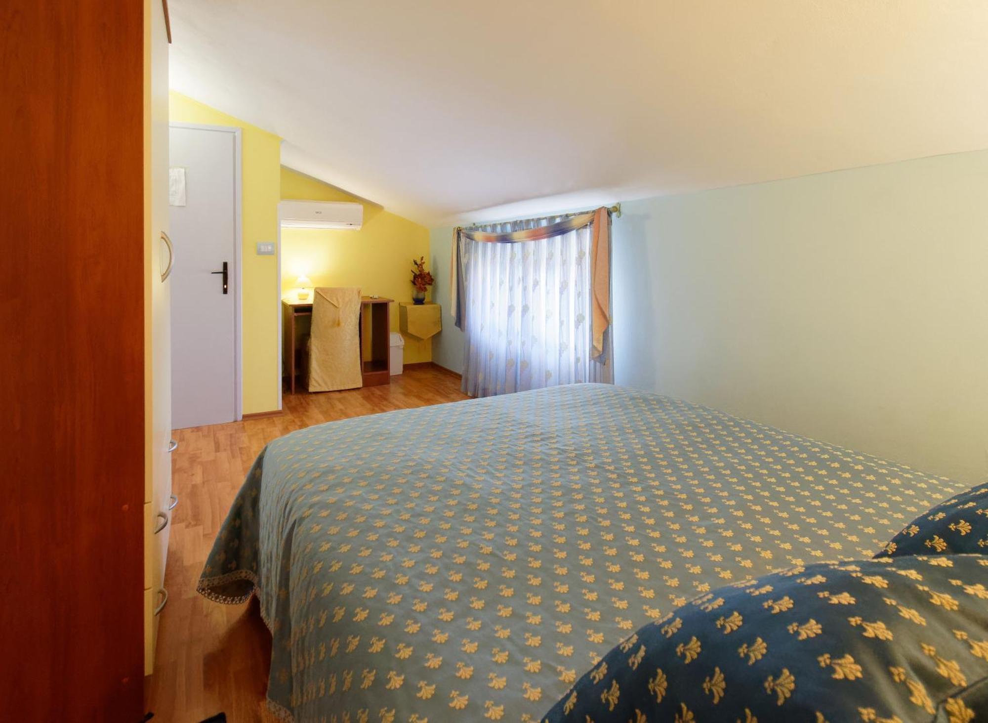 Holiday Home Nevena By Rent Istria Buje Room photo