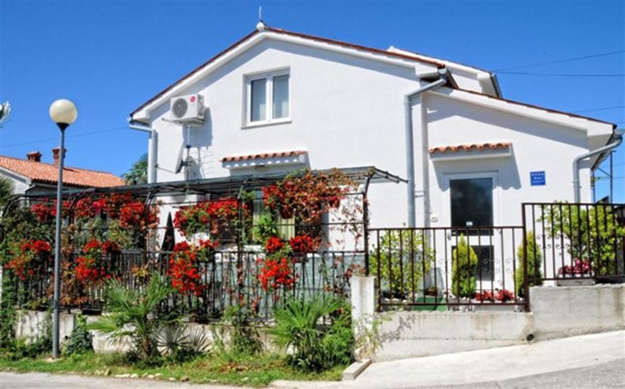 Holiday Home Nevena By Rent Istria Buje Exterior photo